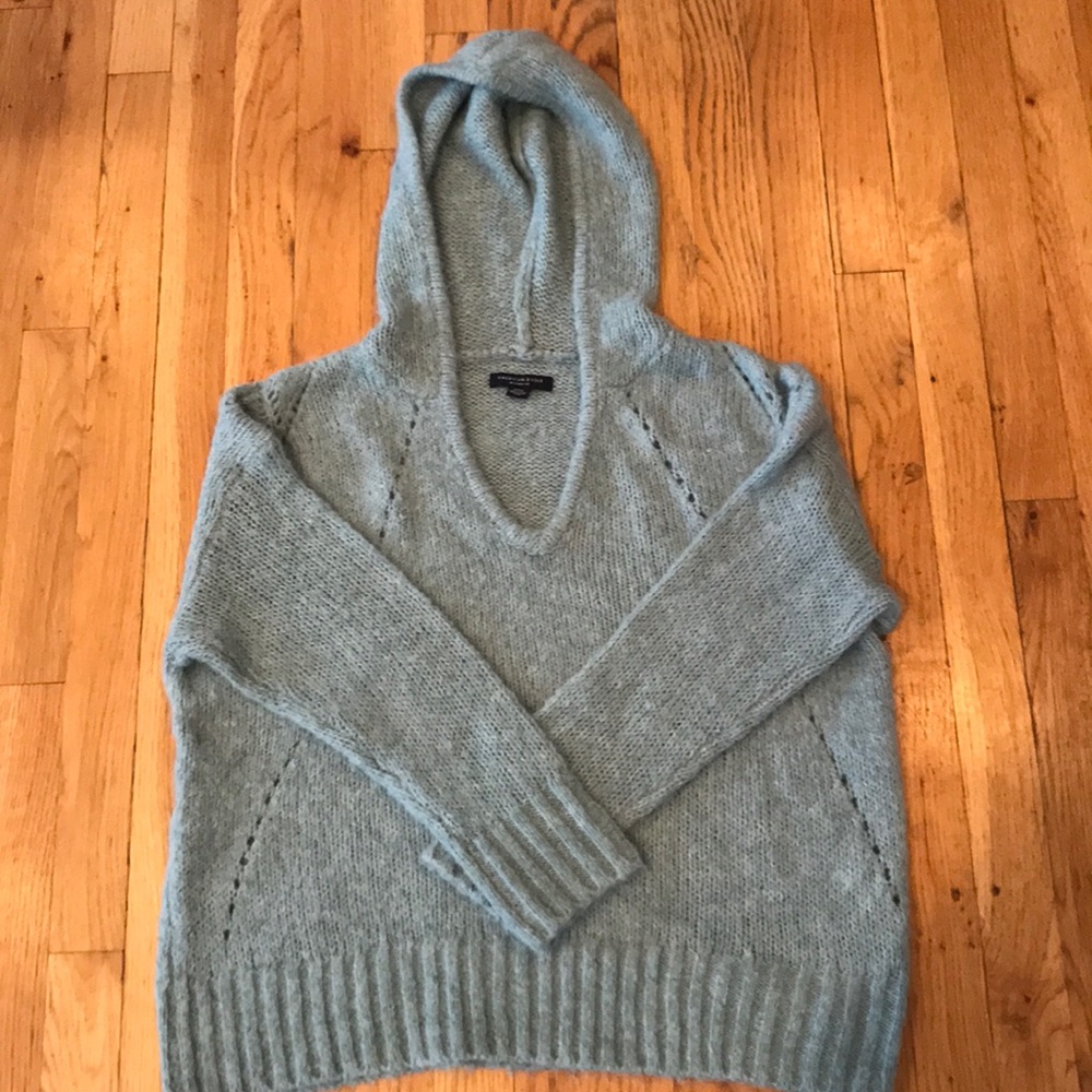 American Eagle Hooded sweater NWOT